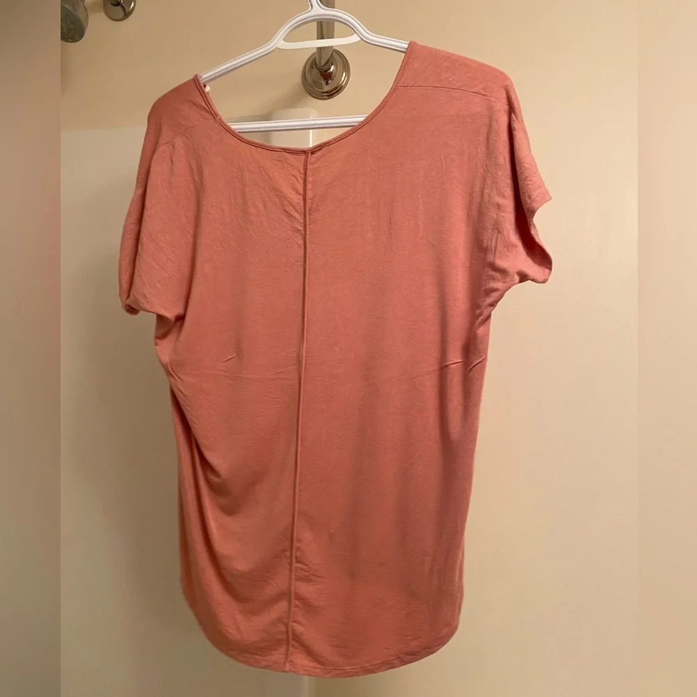 Plenty shirt (monk & Lou line) in peachy orange-pink - Picture 2 of 2